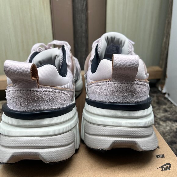 Nike V2K Run Platinum Violet (Women's) Size 10 FN6703-001 - Picture 5 of 9